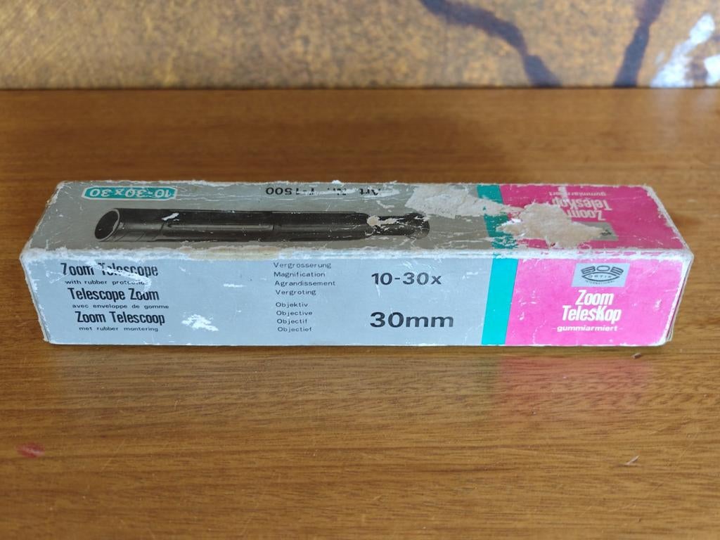 Vintage Zoom Telescoop 10-30x30 met rubberen grip, Ophalen of Verzenden, Gebruikt, Minder dan 80 mm, Lenzentelescoop (refractor)