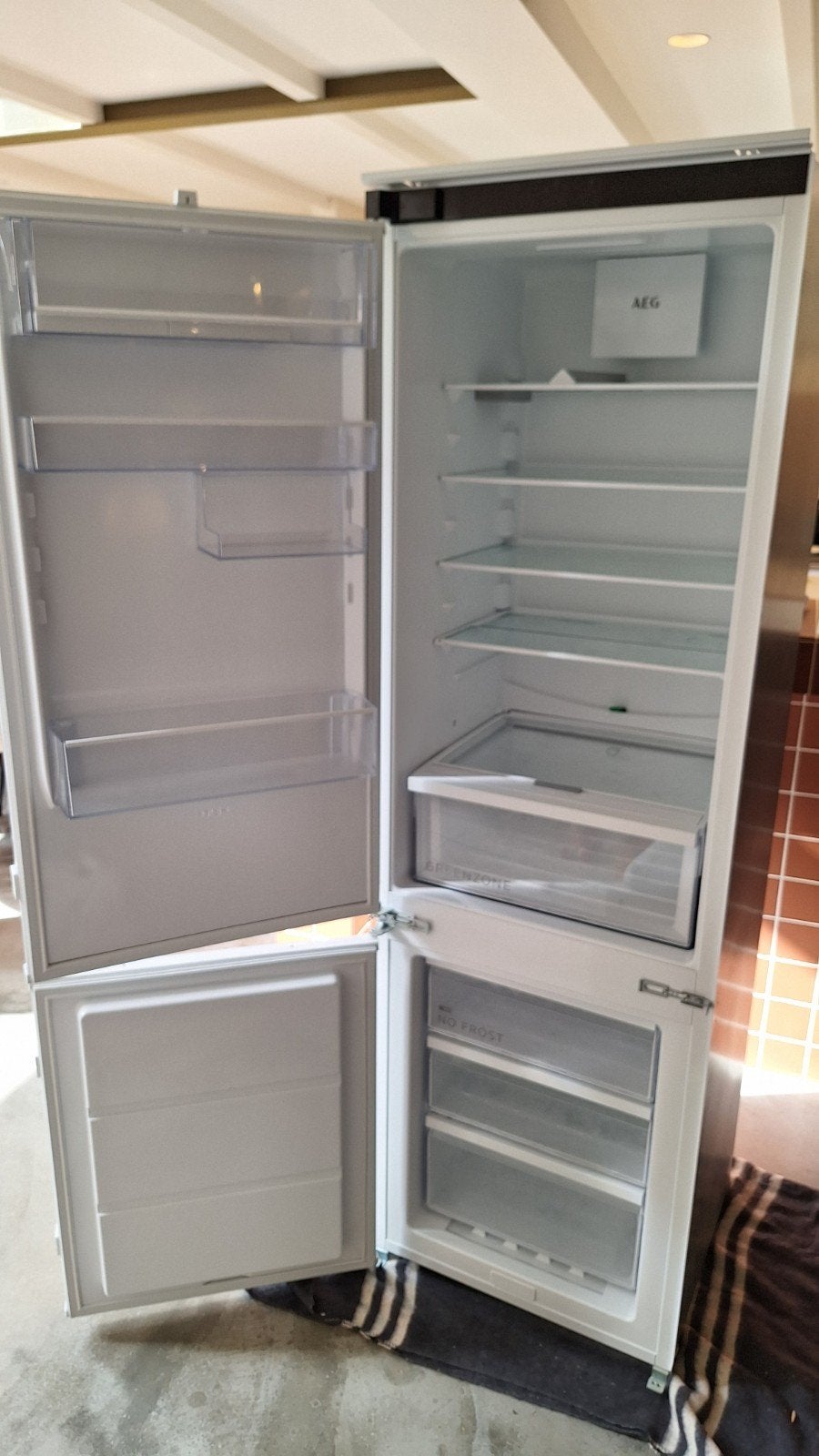 AEG OSC7G181ES Koel-vriescombinatie, Ophalen, Gebruikt, 200 liter of meer, Met aparte vriezer