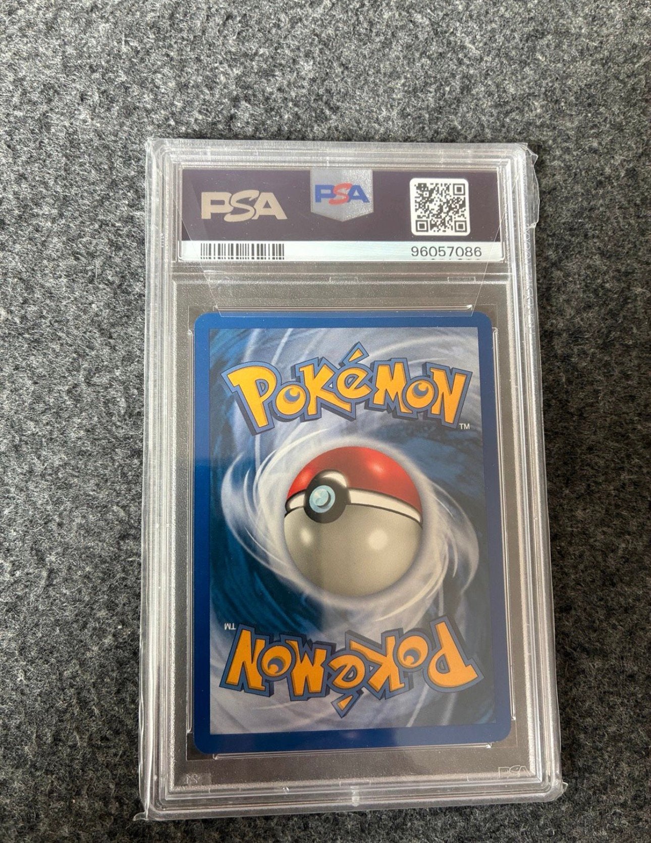 Fearow Reverse Holo Legendary Collection PSA 9 Pokémon Kaart, Ophalen of Verzenden, Zo goed als nieuw, Losse kaart, Foil