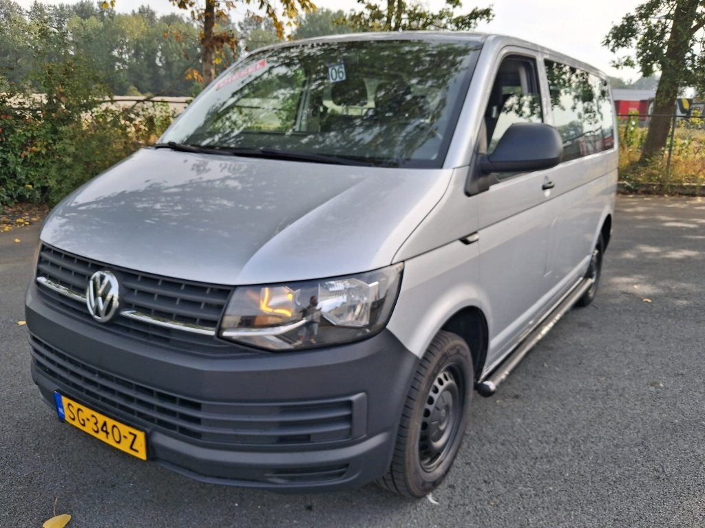 Volkswagen Transporter 2.0 TDI 75KW Kombi L1h1 2018 Grijs