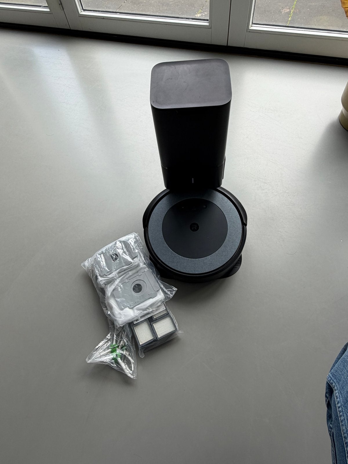 iRobot Roomba i5+ Robotstofzuiger met zelflegende basis, Ophalen, Gebruikt, IRobot, Automatisch legen