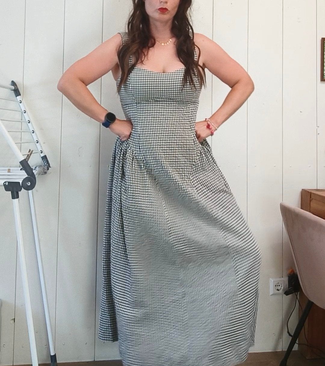 H&M jurk nieuwe collectie L geruite maxi-jurk, Zwart, Maat 42/44 (L), Ophalen of Verzenden, Onder de knie