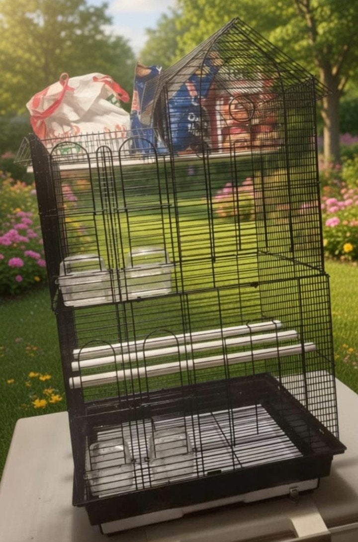 vogels kooi groot 100/50/50, Dieren en Toebehoren, Ophalen of Verzenden, Zo goed als nieuw, Metaal, Vogelkooi