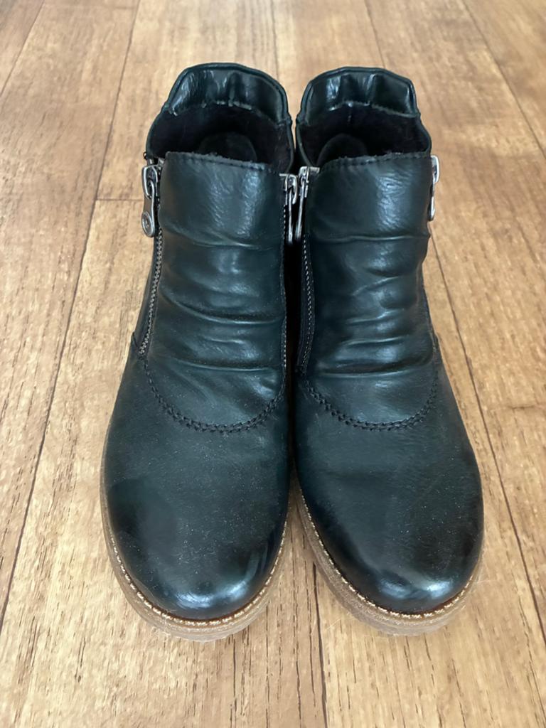 Rieker zwarte enkellaarsjes met rits, Kleding | Dames, Schoenen, Ophalen, Zwart, Lage of Enkellaarzen, Zo goed als nieuw