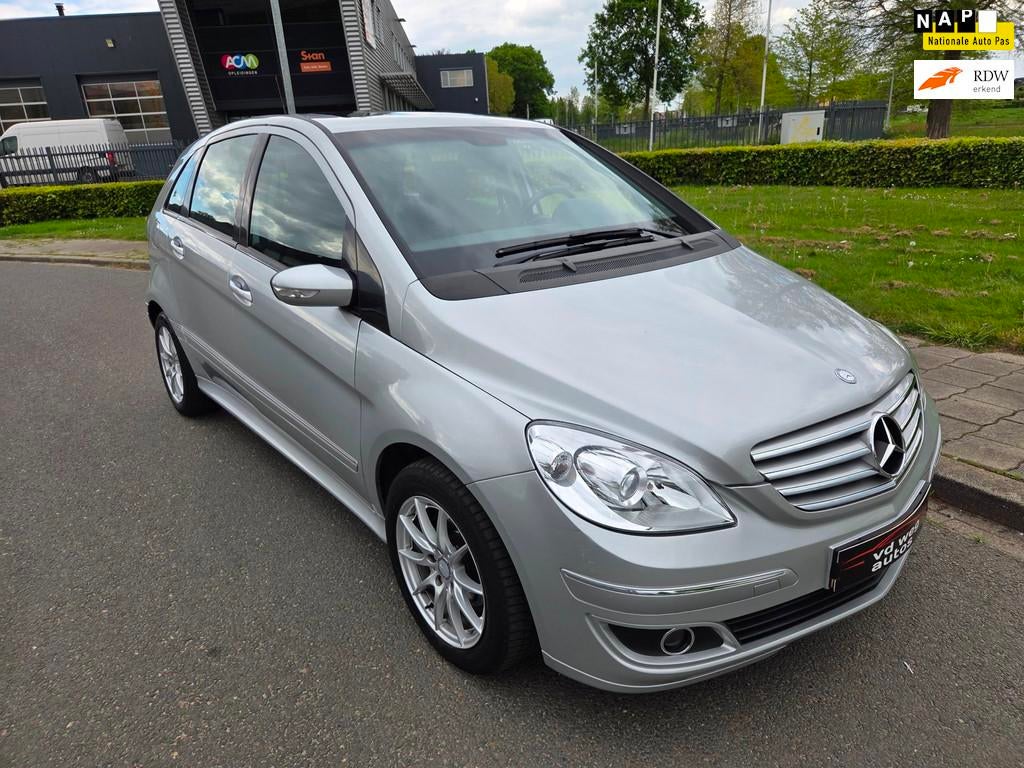 Mercedes-Benz B-klasse 170 automaat 133839km nap, Auto's, Mercedes-Benz, Gebruikt, 4 cilinders, 116 pk, Bedrijf
