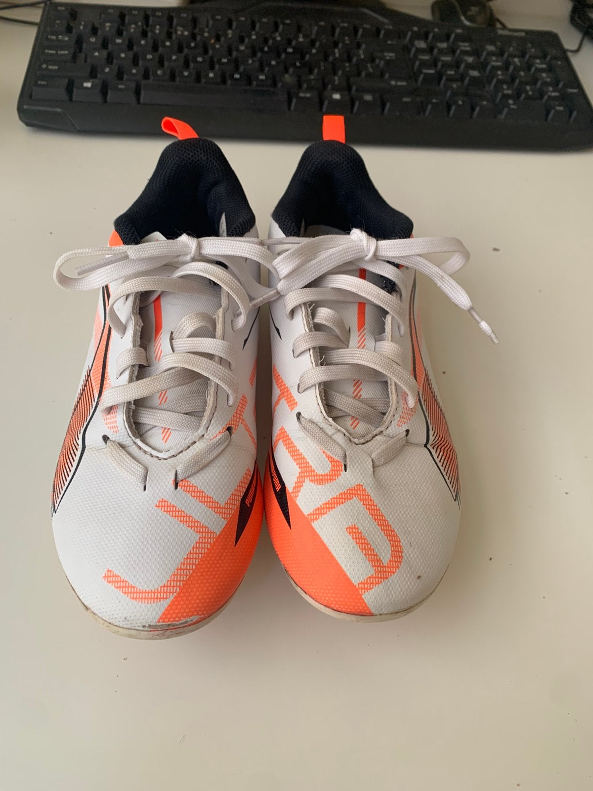 Puma ultra voetbalschoen maat 34, Gebruikt, Maat XS of kleiner, Schoenen, Ophalen of Verzenden