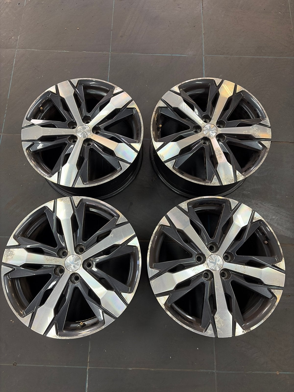 Originele 18-inch lichtmetalen Peugeot velgen, Auto-onderdelen, Banden en Velgen, Ophalen, 18 inch, Gebruikt, Velg(en)