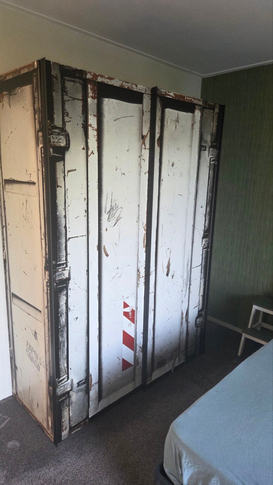 Unieke Kledingkast in Container Stijl - Industrieel Design, Ophalen, 100 tot 150 cm, Zo goed als nieuw, Metaal