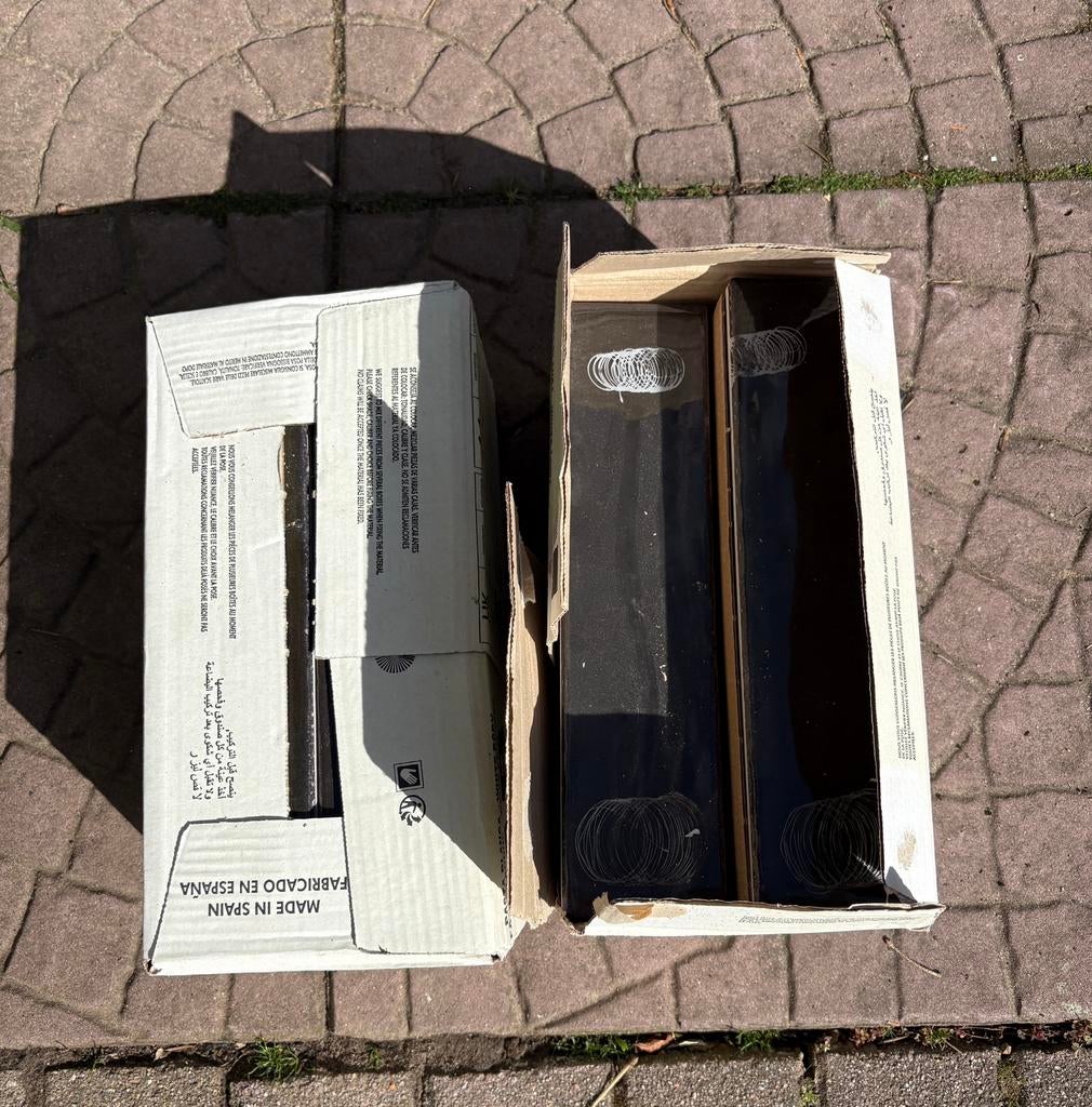 twee dozen zwarte wandtegels, Doe-het-zelf en Verbouw, Tegels, Ophalen, Nieuw, Minder dan 20 cm, 20 tot 40 cm