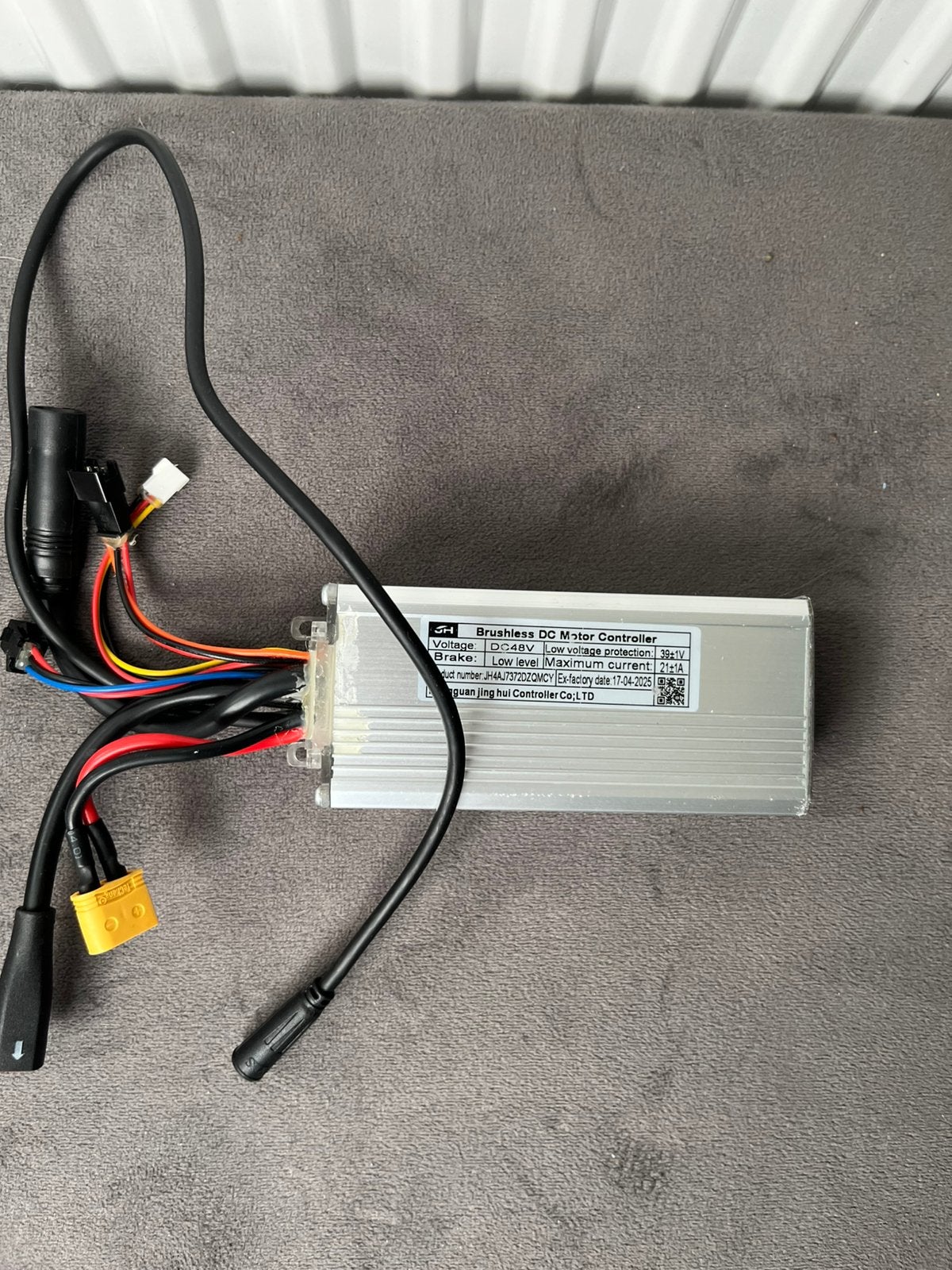 V20 Controller (rode kabel)., Gebruikt, Overige typen, Ophalen of Verzenden, Fatbike