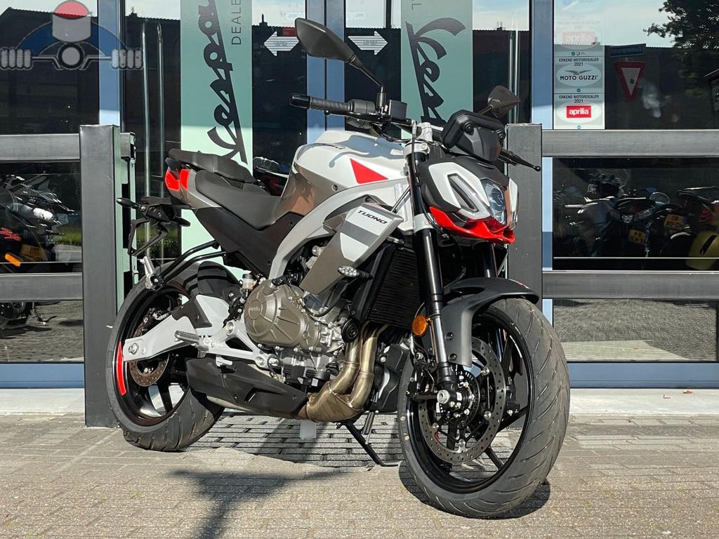 Aprilia Tuono 457  Puma Grey 2026 voorraad korting!, Motoren, 2 cilinders, Bedrijf, Onbekend, APRILIA