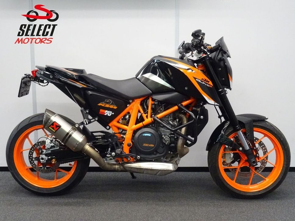 SUPER GAVE KTM 690 DUKE R BREMBO AKRAPOVIC 35KW, 693 cc, KTM, Onbekend, Onbekend