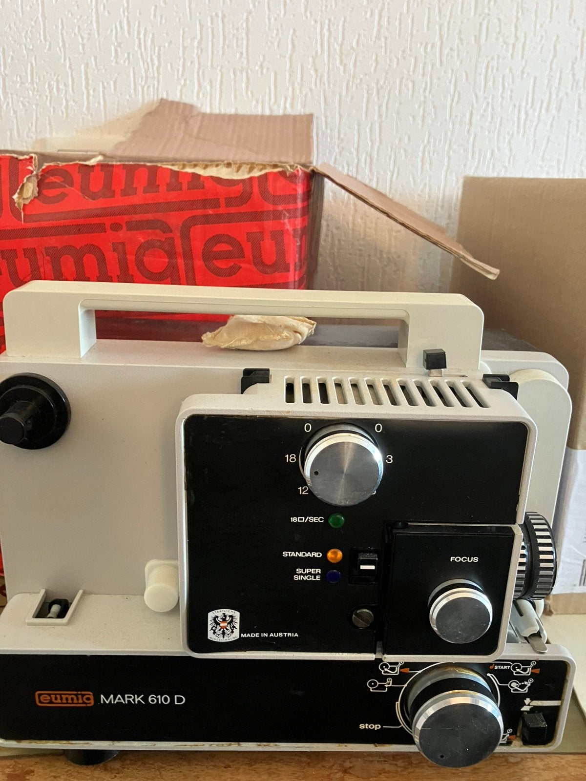 Eumig Mark 610 D, Ophalen, 1960 tot 1980, Projector