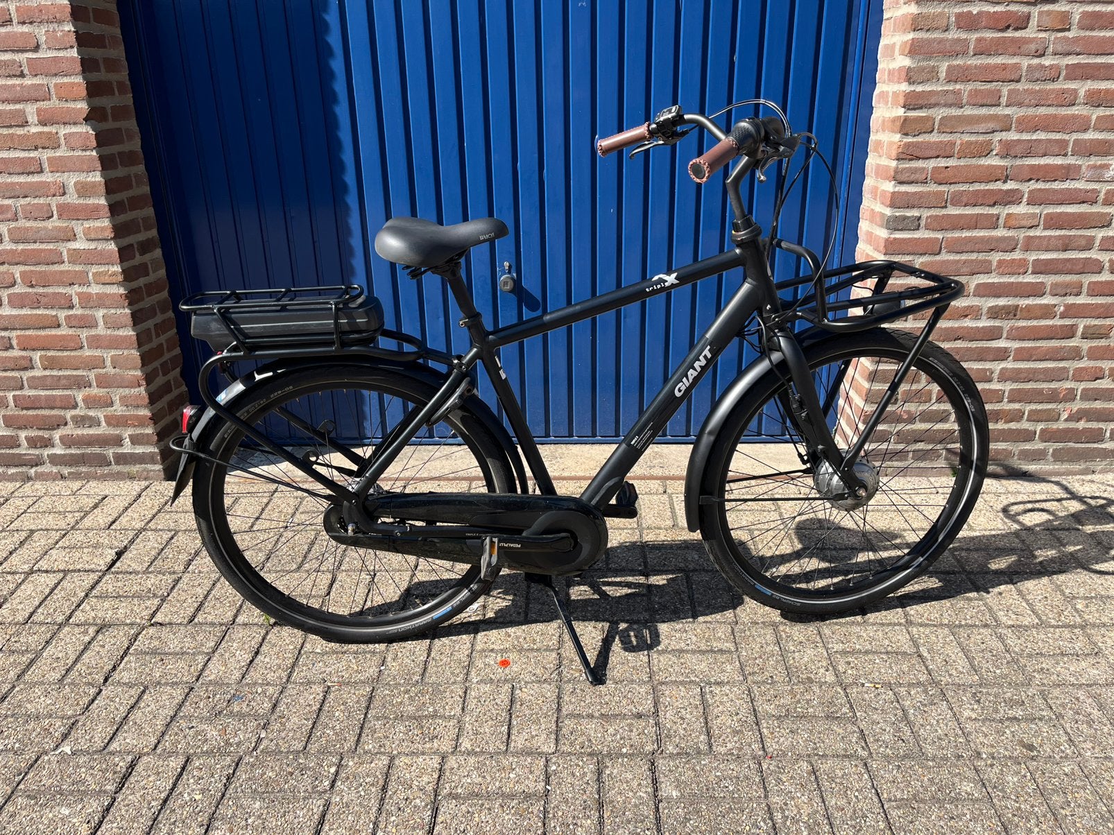 Giant triple x elektrisch, Ophalen, Giant, Zo goed als nieuw, 50 km per accu of meer