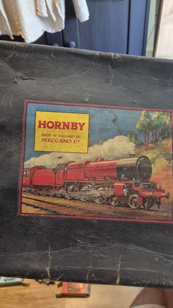Märklin (H0) & Hornby (Spoor O) - locs, wagons, rails, trafo, Wisselstroom, Gebruikt, Rails, Ophalen of Verzenden