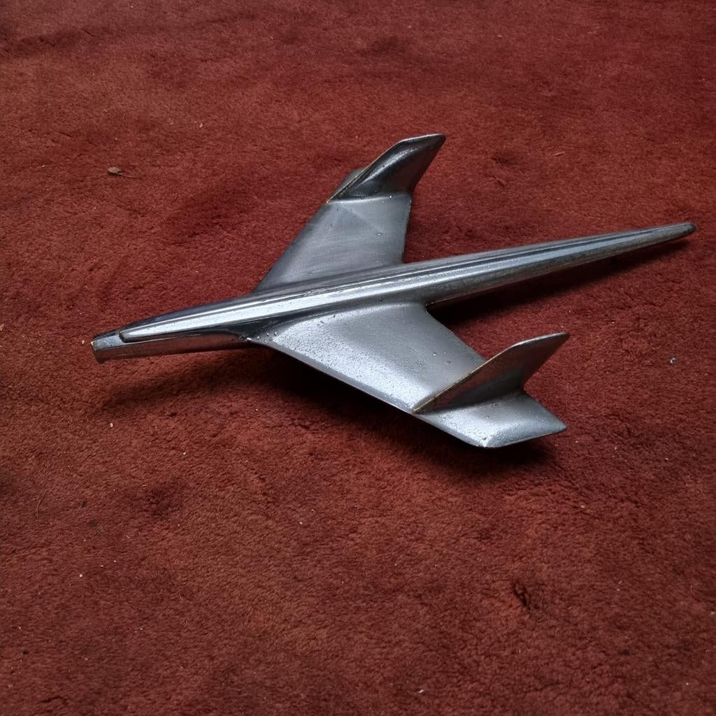USA Cars Motorkap Embleem - 37.5 cm lang, 23 cm breed, Gebruikt, Voor, Ophalen of Verzenden, Amerikaanse onderdelen
