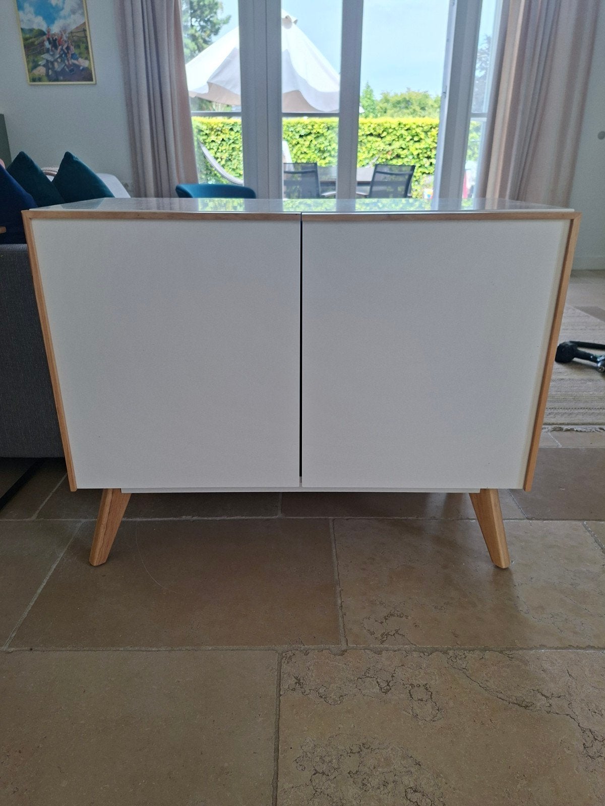 Dressoir / TV-meubel wit met houten accenten, Ophalen, 50 tot 100 cm, Modern, 25 tot 50 cm