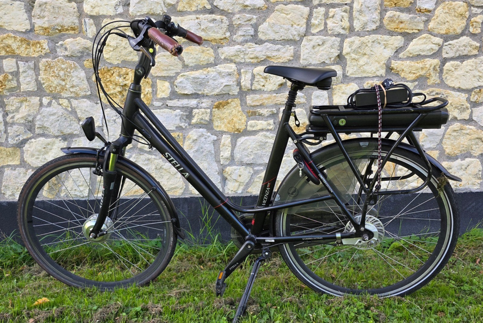 Stella Vicenza Nero E-bike met nieuwe accu, Fietsen en Brommers, 51 tot 55 cm, Ophalen, Gebruikt, 50 km per accu of meer
