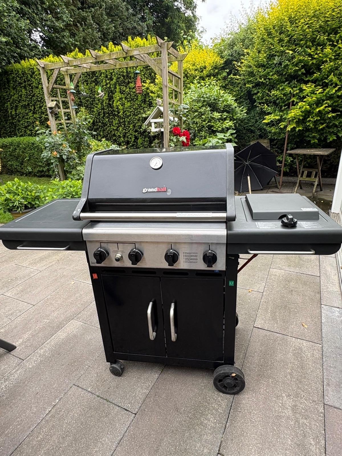 Grandhall gasbarbecue met 4 branders, Ophalen, Gebruikt