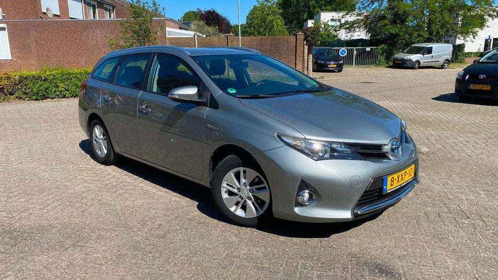 Toyota Auris Touring Sports 1.8 Hybrid Aspiration(NIEUWE APK, Automaat, Euro 5, Gebruikt, Zwart