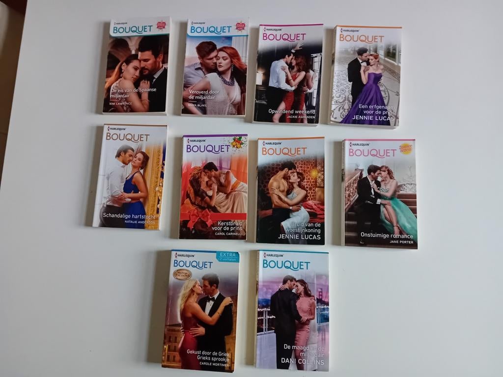 Harlequin Bouquet Romantische Boekjes - 11 Verhalen, Ophalen of Verzenden, Gelezen, Diverse auteurs, Nederland