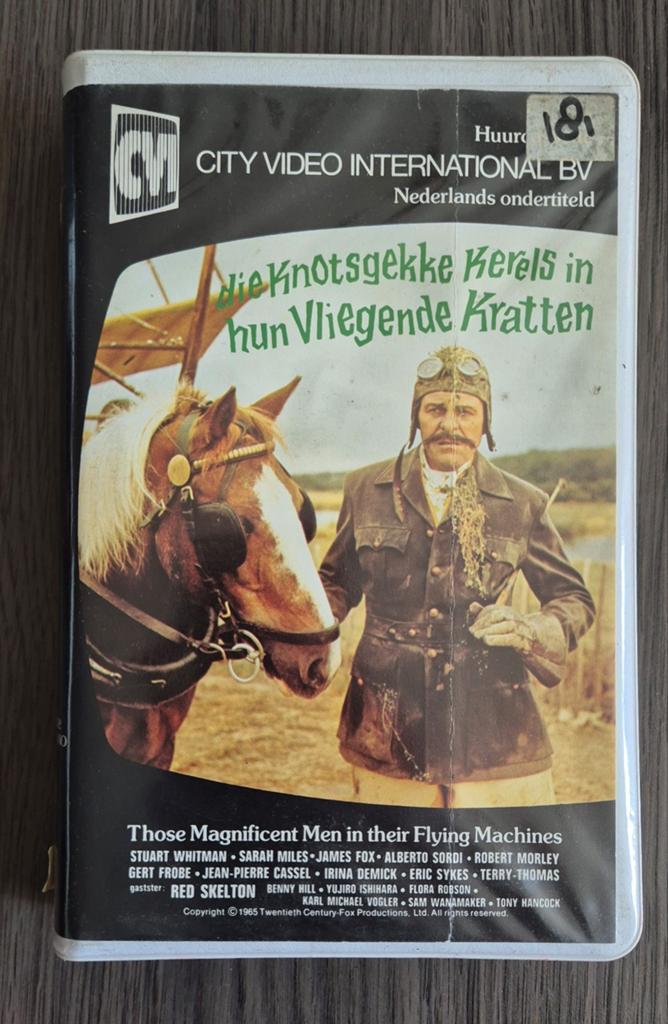 Betamax Die Knotsgekke Kerels In Hun Vliegende ..(Ex-Rental), Vanaf 16 jaar, Ophalen of Verzenden, Gebruikt, Horror