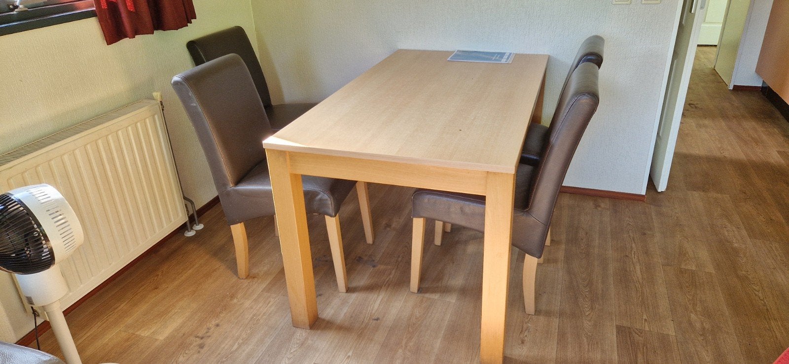 Eettafel met 4 stoelen, Huis en Inrichting, Ophalen