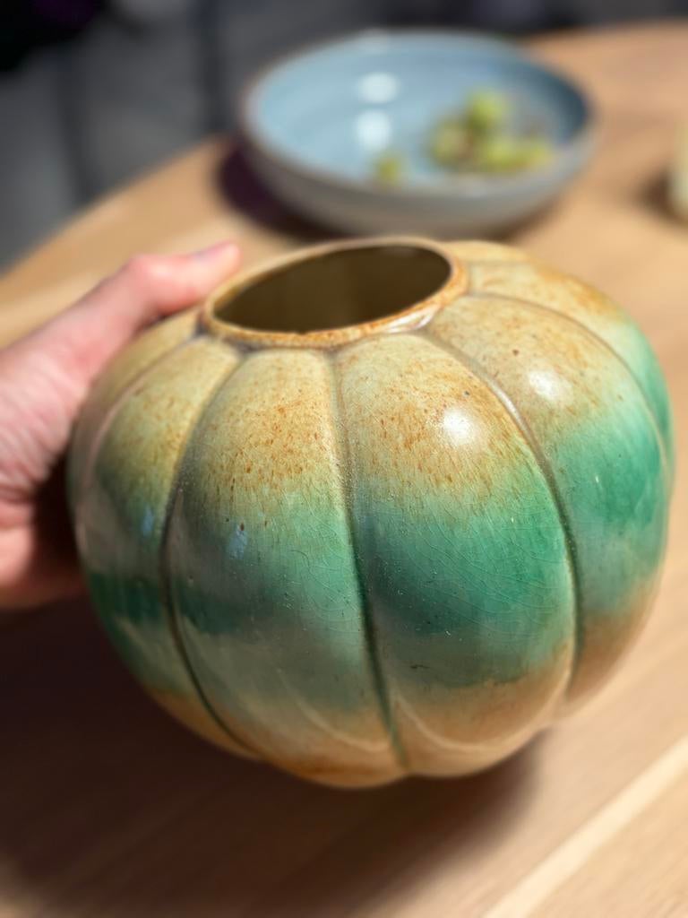 Unieke pompoenvaas, groen-beige keramiek, Ophalen, Zo goed als nieuw, Groen