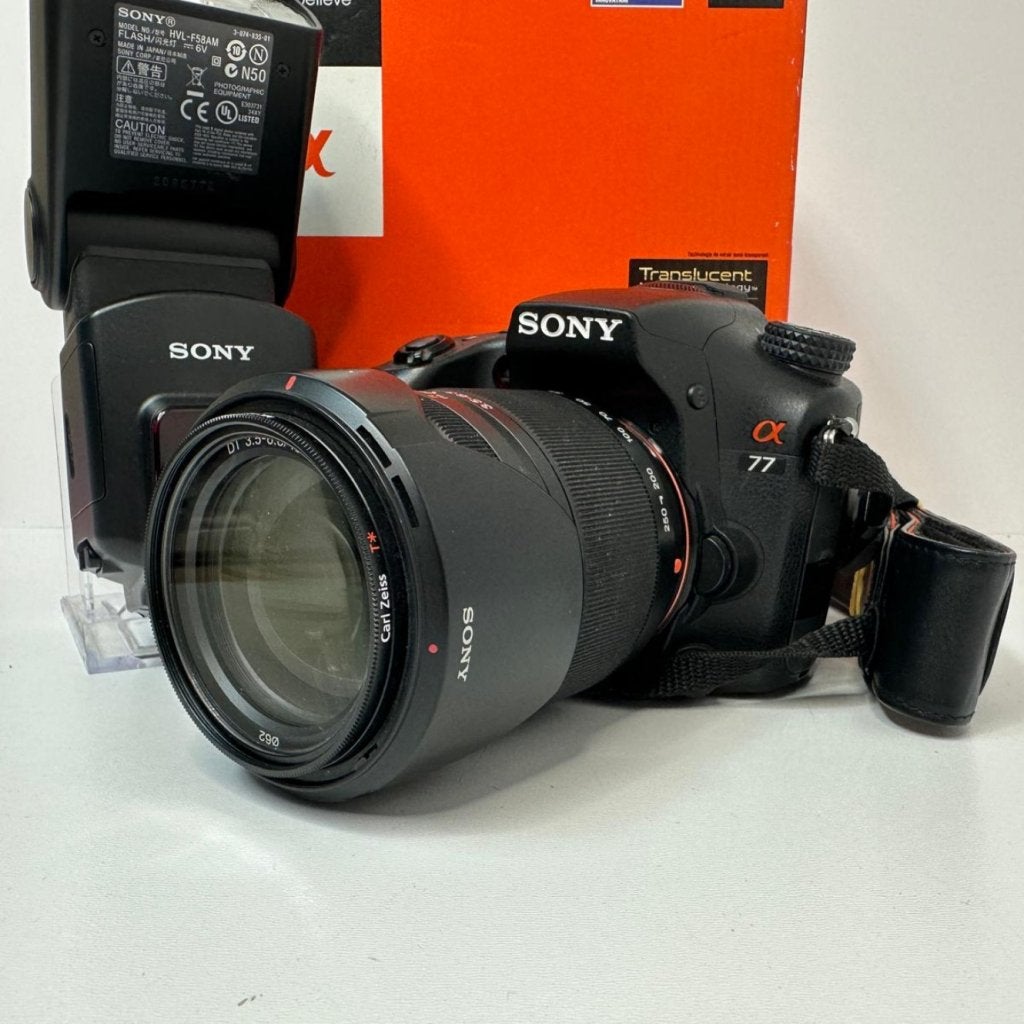 Sony Alpha A77 + 18-250MM Lens + flitser | Nette staat, Sony, Zo goed als nieuw, Support@sony.com, 1-7-1 Konan, Minato-ku
Tokyo 108-0075
Japan