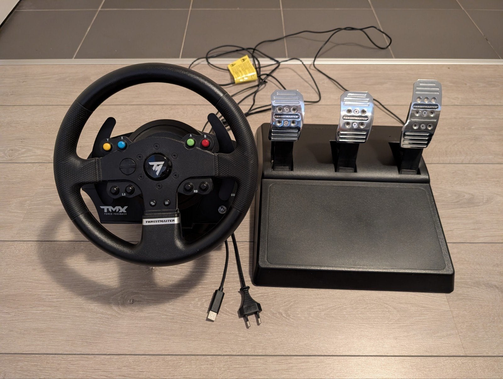 Thrustmaster TMX PRO, Spelcomputers en Games, Ophalen, Zo goed als nieuw, Stuurtje of Sportattribuut, Xbox Original