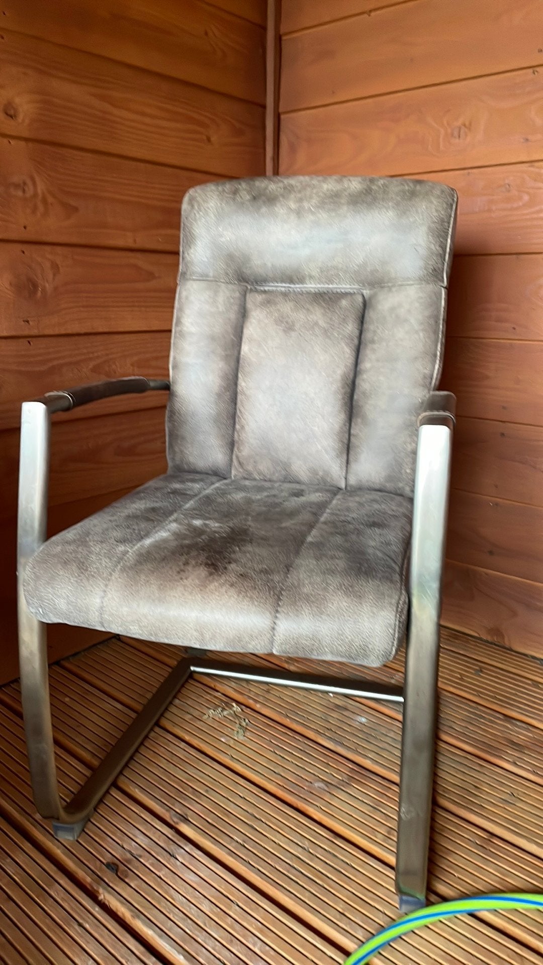 Eetkamerstoel gratis, Tuin en Terras, Ophalen, Gebruikt, Kunststof