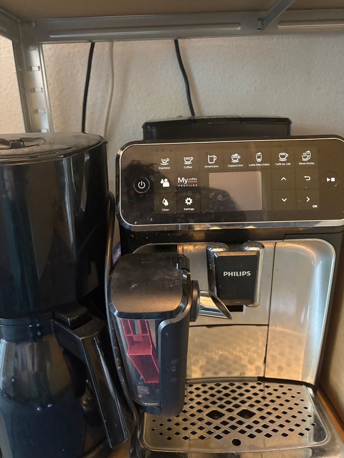 2x koffiezetapparaat, Ophalen, Gebruikt, 10 kopjes of meer, Koffiemachine