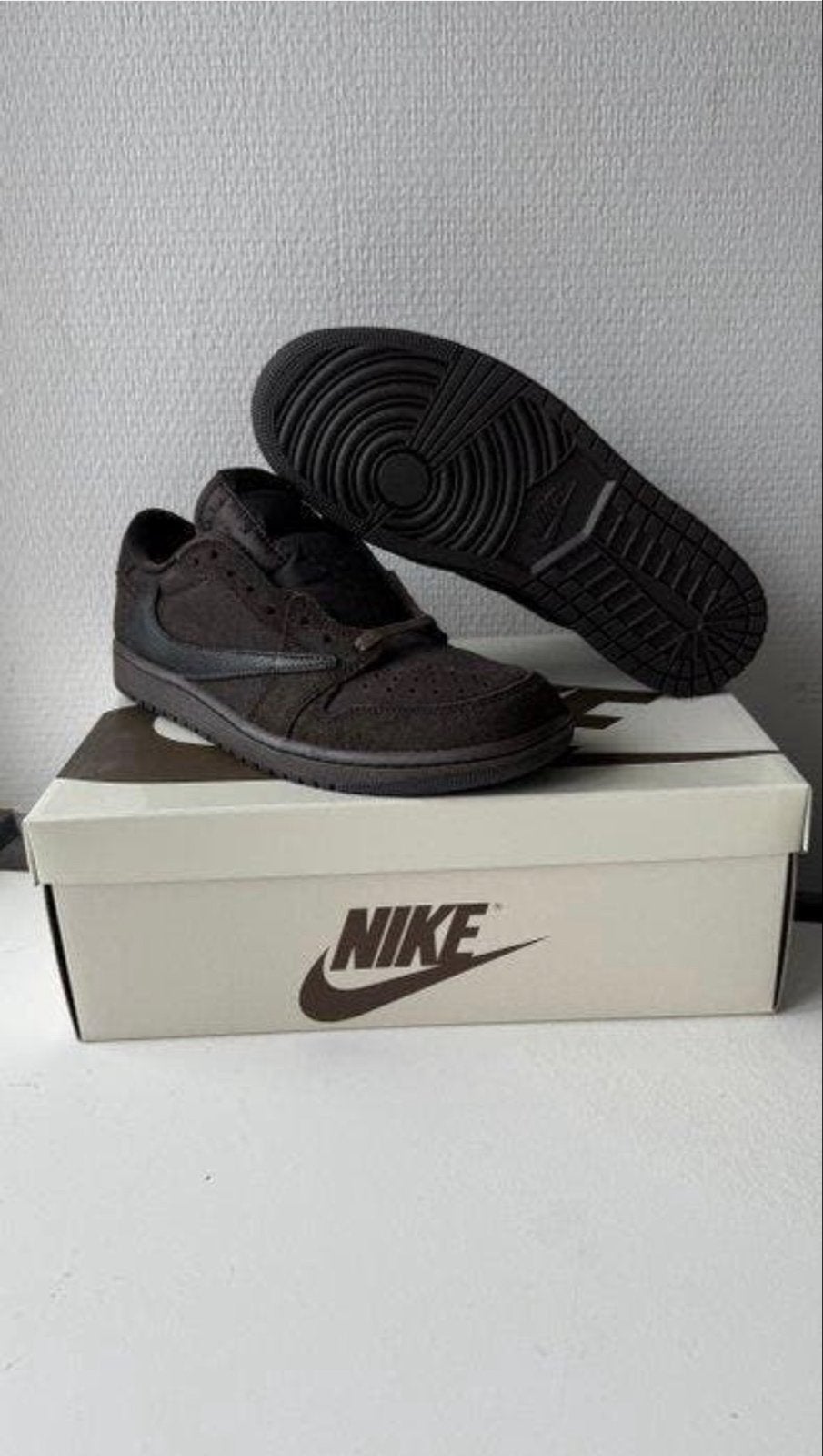 Nike Travis Scott Jordan 1 Low OG SP Black Phantom, Ophalen of Verzenden, Zo goed als nieuw, Zwart, Sneakers of Gympen