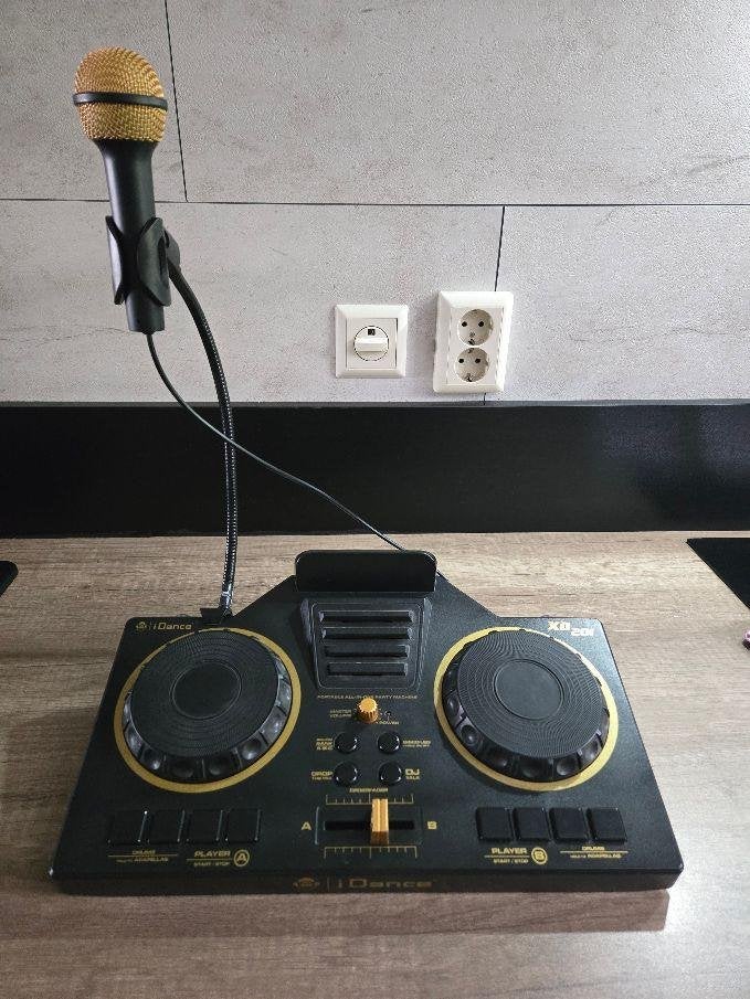 DJ set kinderspeelgoed, Ophalen of Verzenden, Zo goed als nieuw