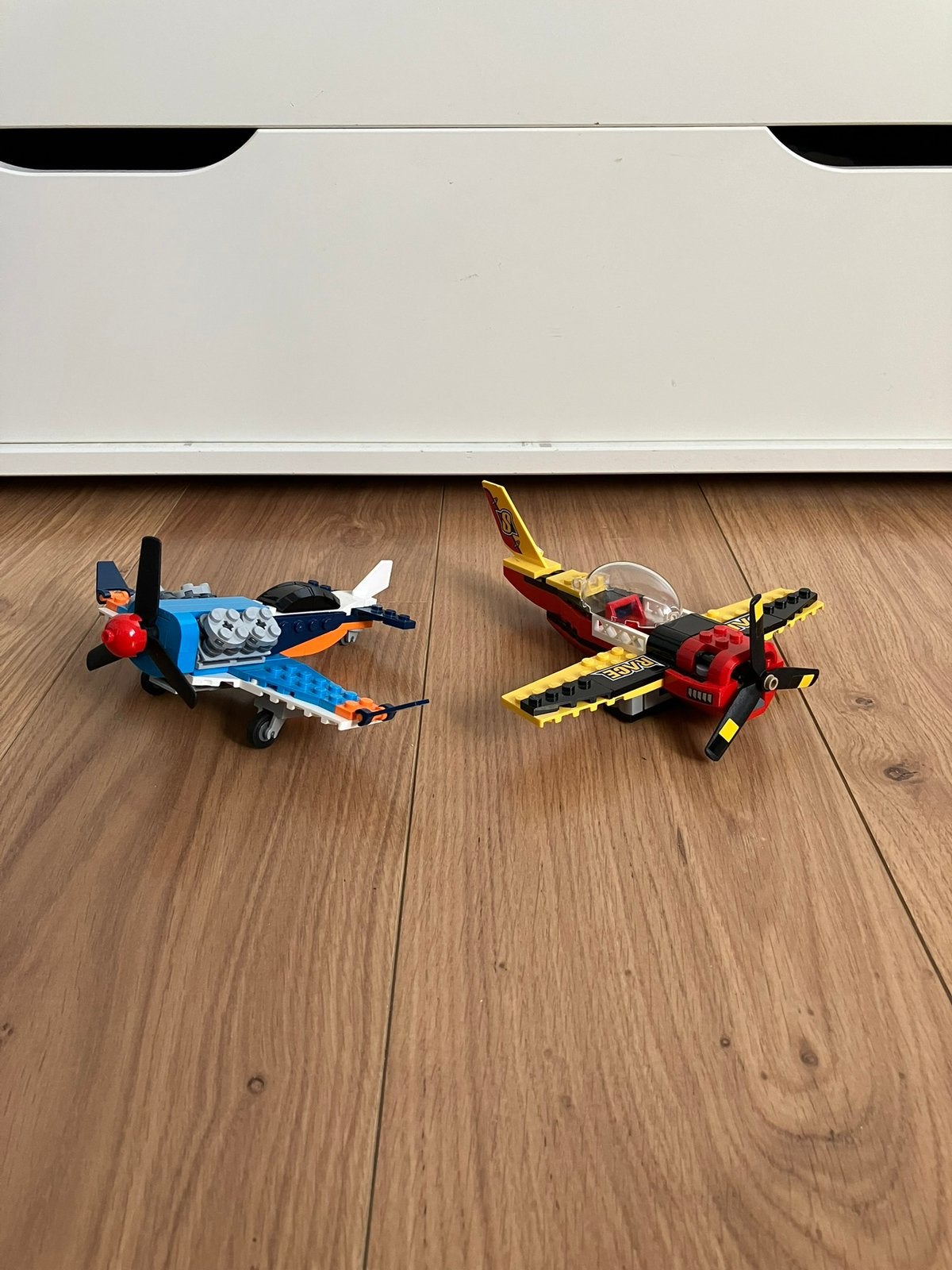 Lego twee vliegtuigjes, Ophalen, Zo goed als nieuw