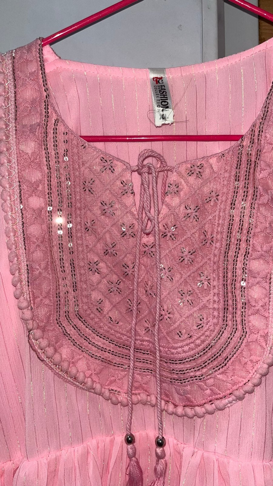 Roze Tuniek met Pailletten en Pompons, Kleding | Dames, Tops, Maat 38/40 (M), Ophalen of Verzenden, Zo goed als nieuw, Lange mouw