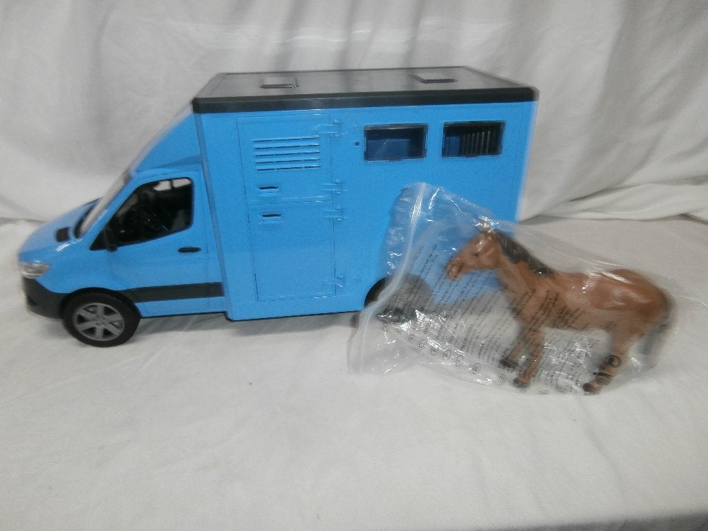 Bruder blauwe of grijze Mercedes paardenwagen met paard, Ophalen, Zo goed als nieuw
