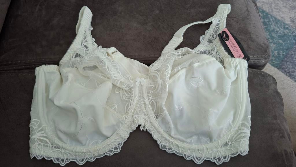 Hunkemöller 2 Diva BH's  - Nieuw, Kleding | Dames, Ondergoed en Lingerie, BH, Wit, Ophalen of Verzenden