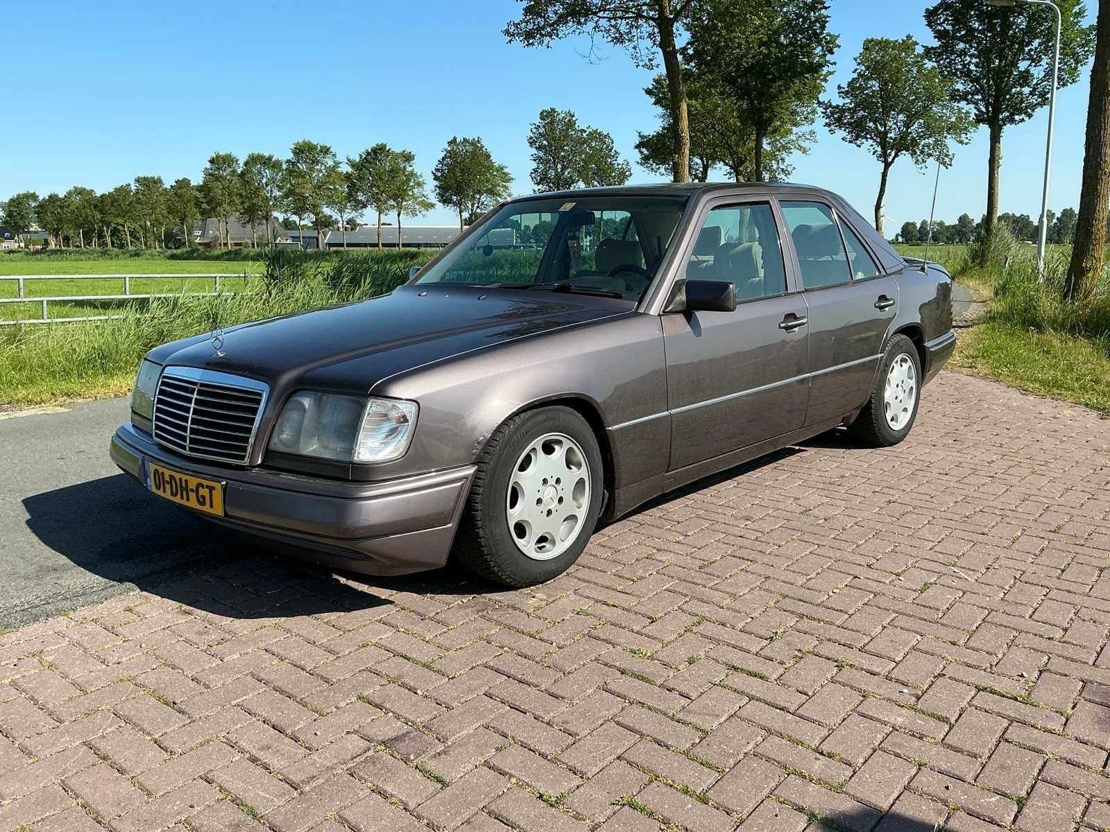 Mercedes-Benz - 200-500 (W124) - 300 D - 1985, Auto's, Gebruikt, Bedrijf, Diesel, Sedan