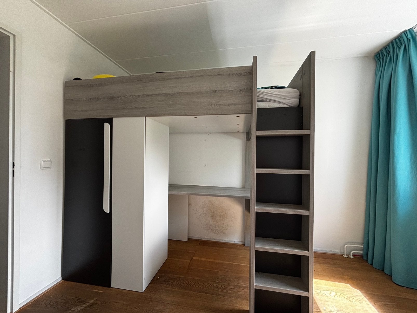 Mooie hoogslaper 90x200 met bureau, kledingkast én matras, Ophalen, Hoogslaper, Eenpersoons, 210 cm
