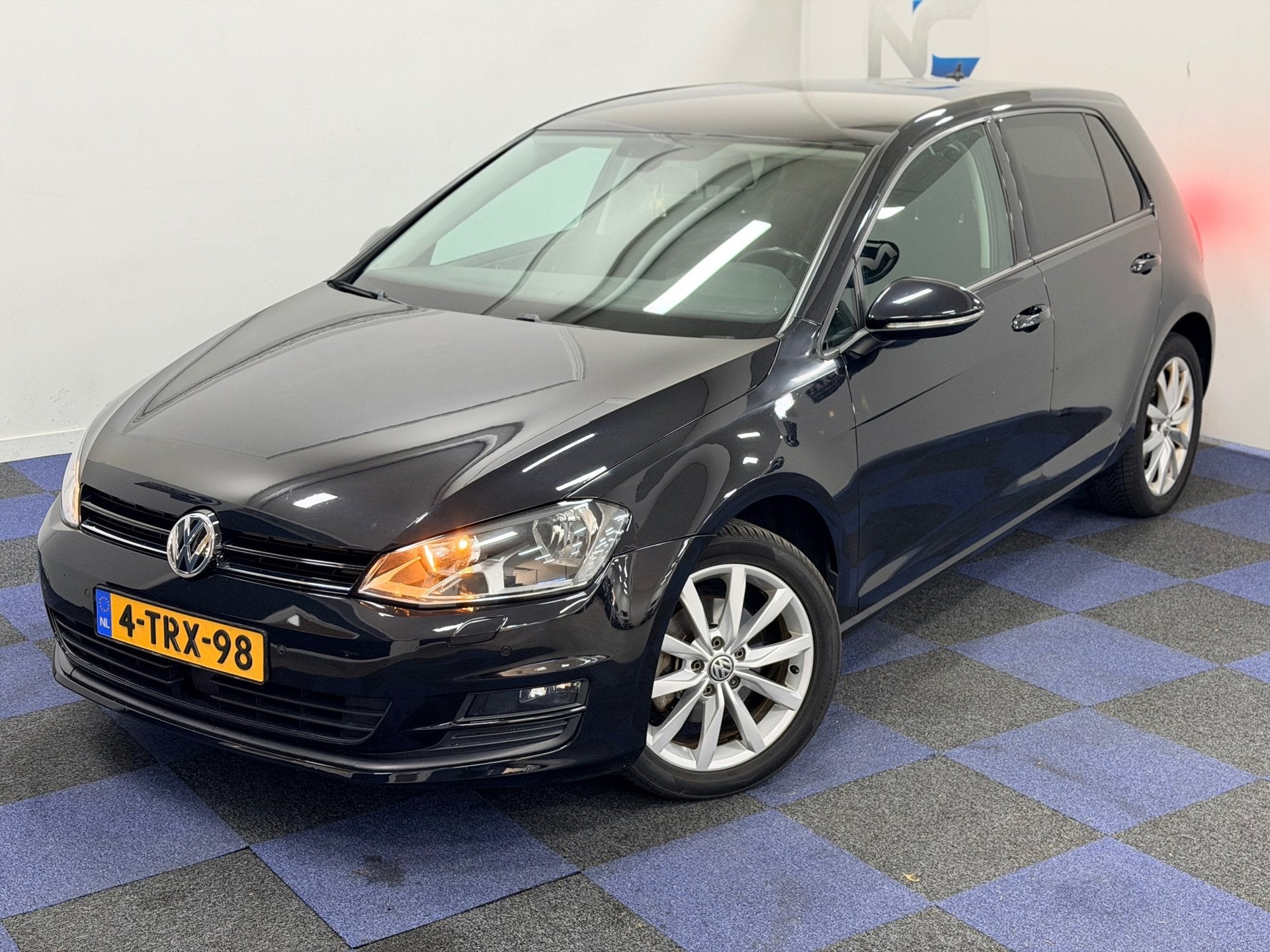 Volkswagen Golf 1.2 TSI Highline / STOELVERWARMING / CRUISE-, Auto's, Gebruikt, 4 cilinders, Bedrijf, Golf