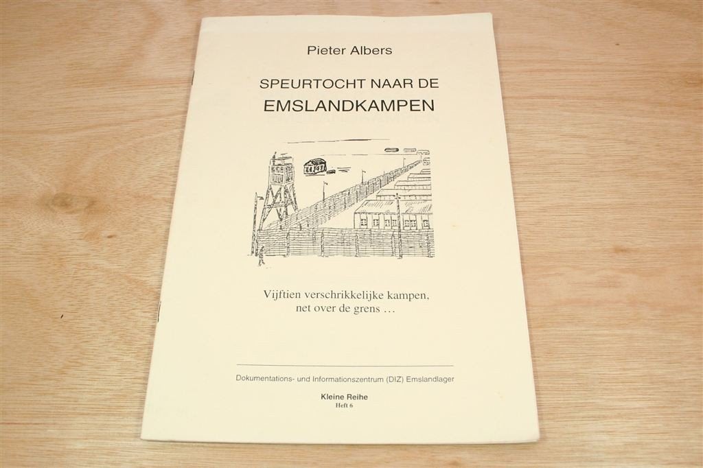 Speurtocht Naar Emslandkampen — 15 Kampen Over Grens, Ophalen of Verzenden, Tweede Wereldoorlog, Gelezen, Overige onderwerpen