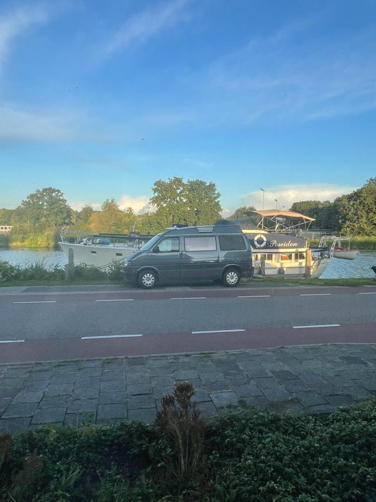 Leuke komplete vw t 4 bus in zeer goede staat, Automaat, Particulier, Benzine
