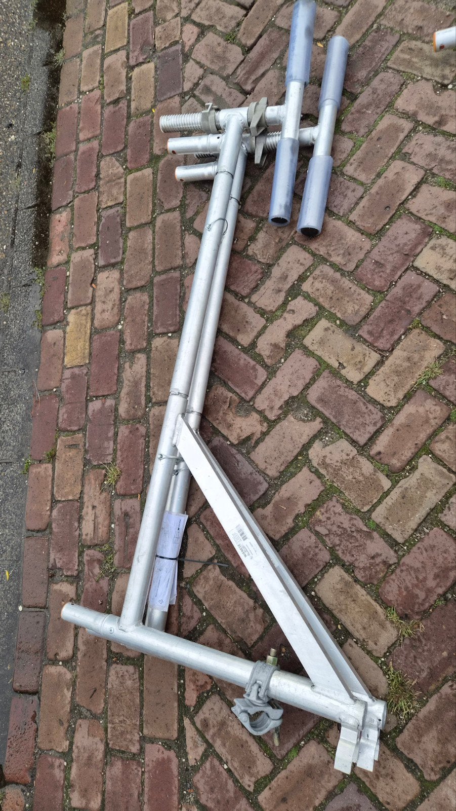 te koop nog nieuwe uitwijkconsoles, Doe-het-zelf en Verbouw, Steigers, Nieuw, Ophalen of Verzenden, Rolsteiger of Kamersteiger