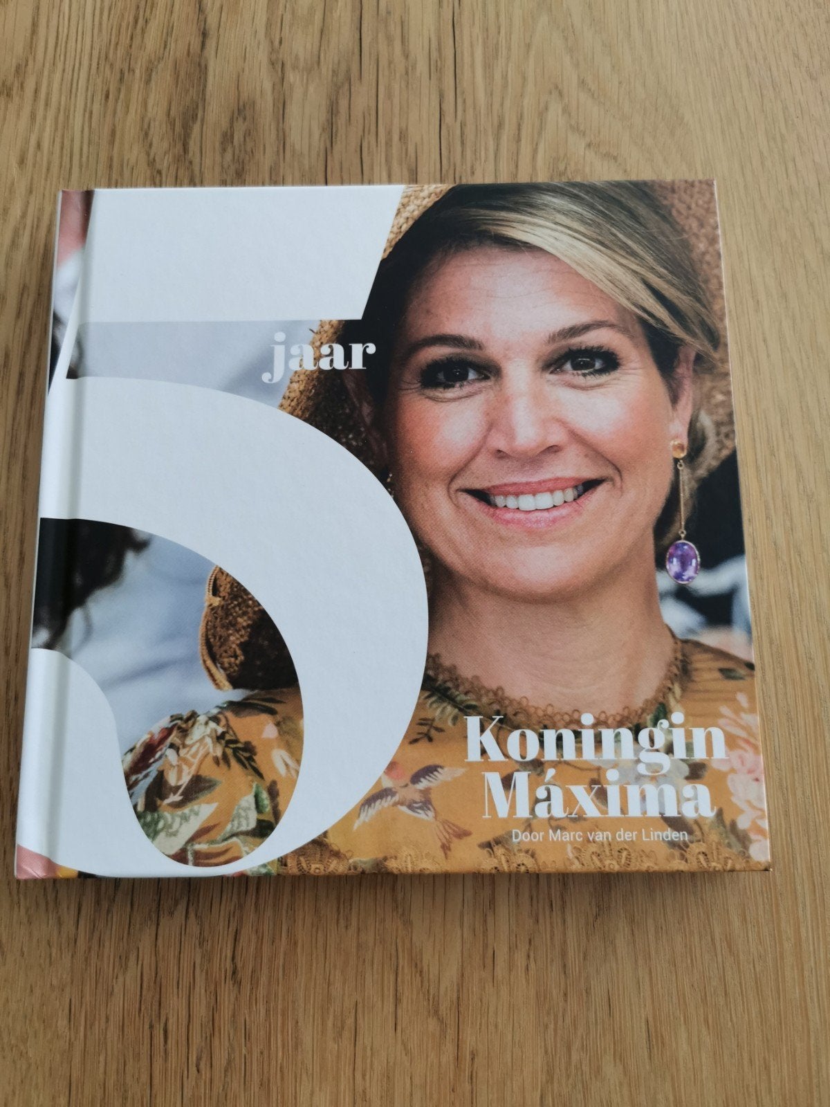 5 jaar Koningin Maxima, nieuw, Verzamelen, Koninklijk Huis en Royalty, Ophalen of Verzenden, Nieuw, Nederland, Tijdschrift of Boek