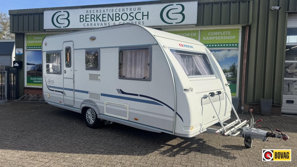 Adria Adora 472 LU Mover, Enkele Bedden!, Caravans en Kamperen, Rondzit, Bedrijf, Schokbreker, Adria