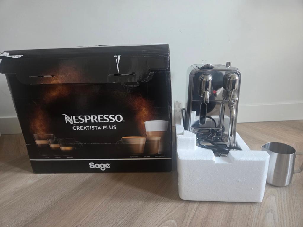Nespresso Creatista Plus - Zo goed als nieuw, Koffiepads en cups, Espresso apparaat, Ophalen of Verzenden, Zo goed als nieuw