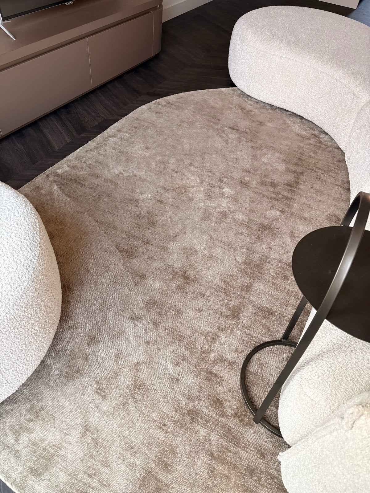 Viscose vloerkleed ovaal | taupe | 200 x 300 cm | NIEUW, Beige, Ophalen of Verzenden, 200 cm of meer, Ovaal