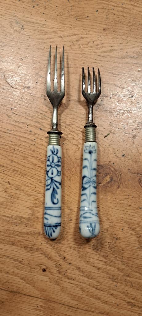 Antiek bestek met Delfts blauw porseleinen handvatten, Antiek en Kunst, Antiek | Bestek, Ophalen of Verzenden