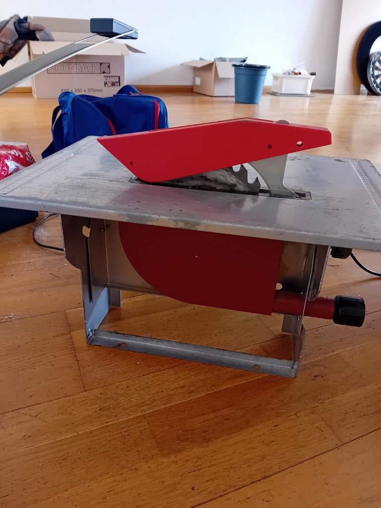 Gebruikte zaagmachine, Ophalen